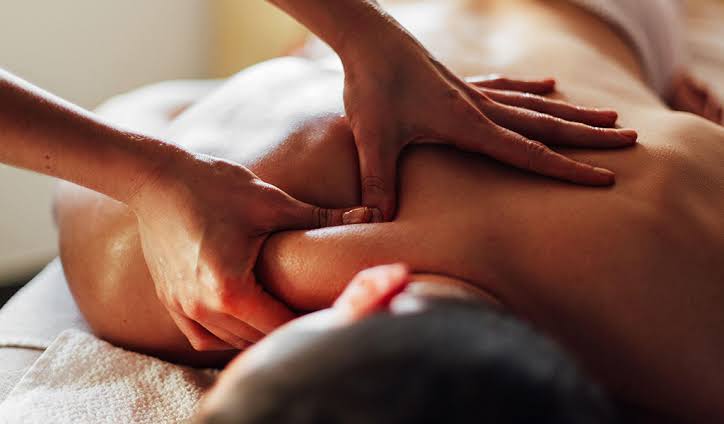 Kese (Peeling+Köpük) + Aromaterapi veya Derin Doku Masajı — 75 Dakika